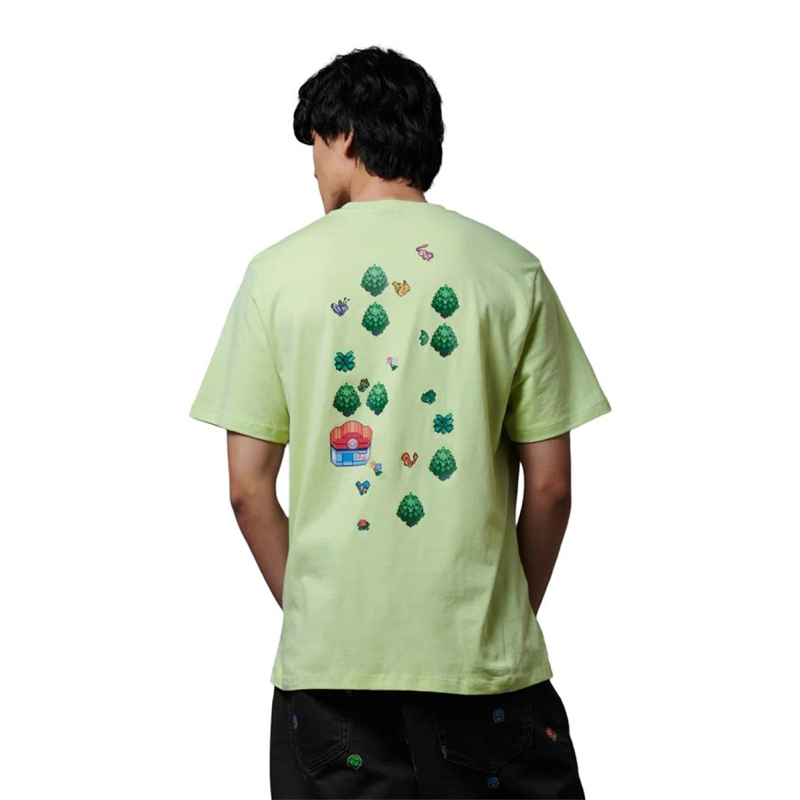 Pokémon Scenary Tee t-shirt maniche corte da uomo Dolly Noire | TS1164TT03